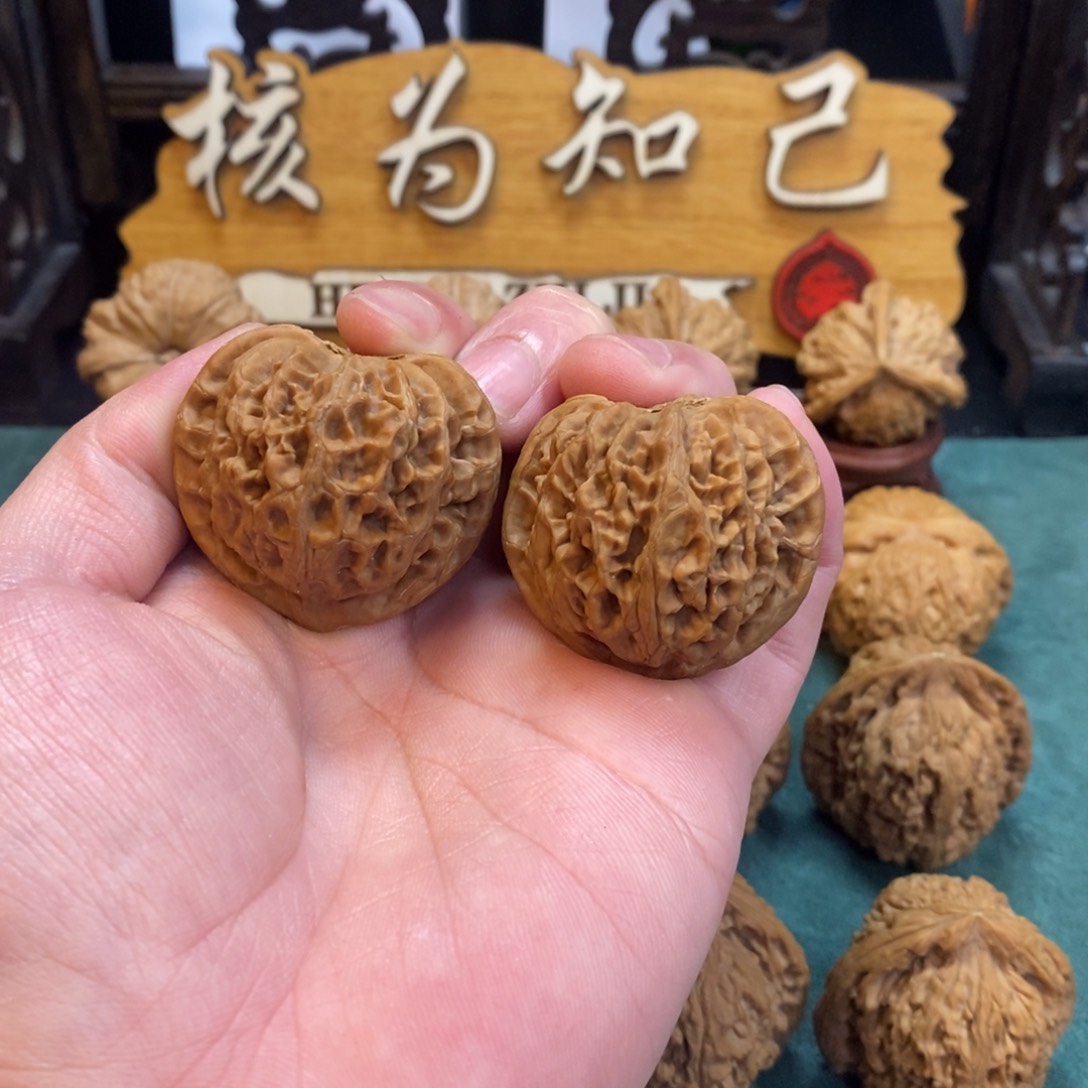 文玩核桃把件宫灯38