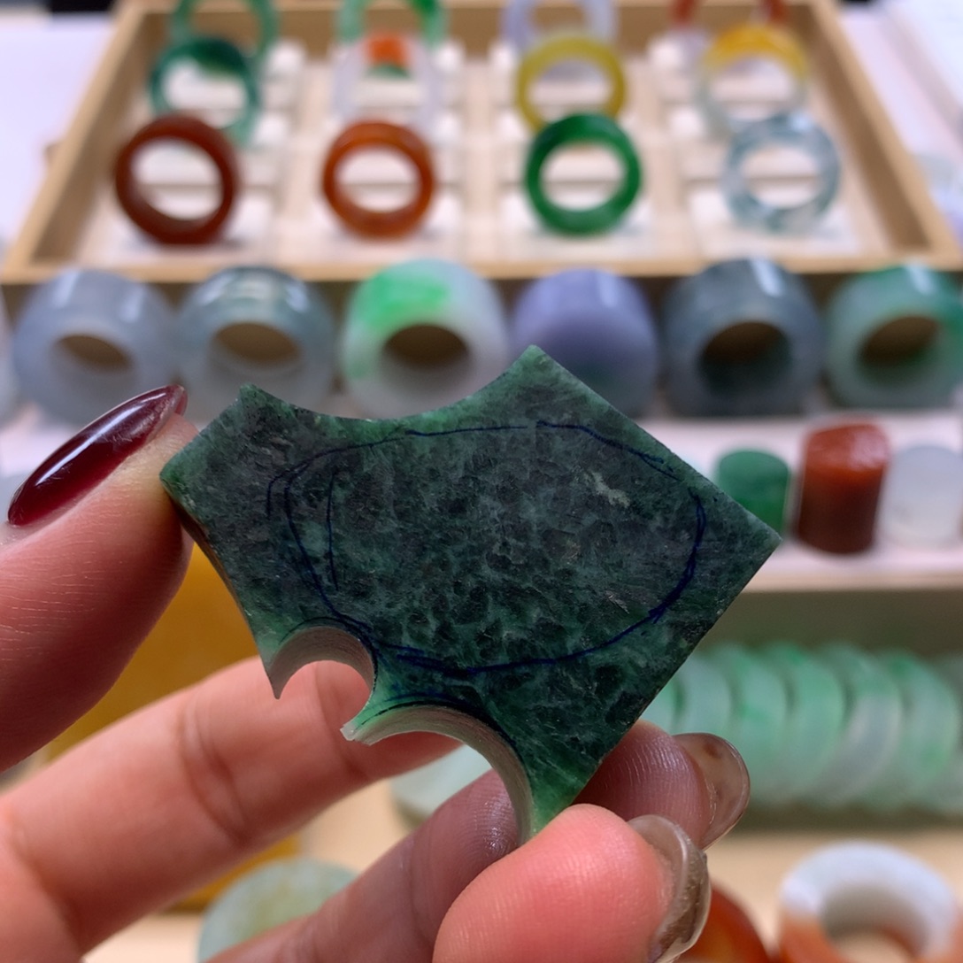 定制翡翠未镶嵌翡翠