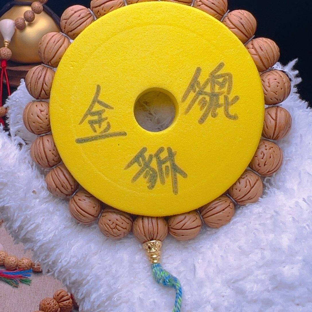 桃核手串1.3原皮金蝉子手持