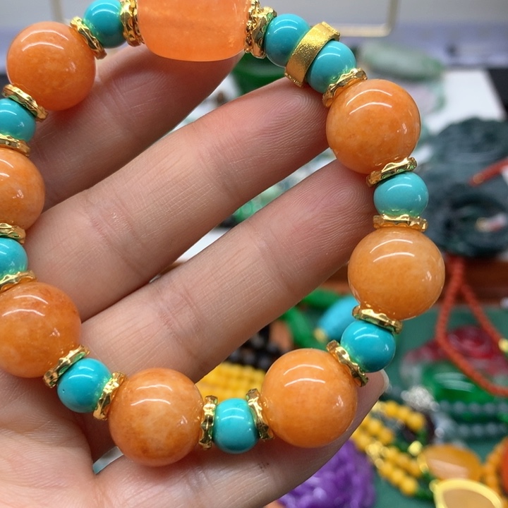 颈饰未镶嵌翡翠吊坠