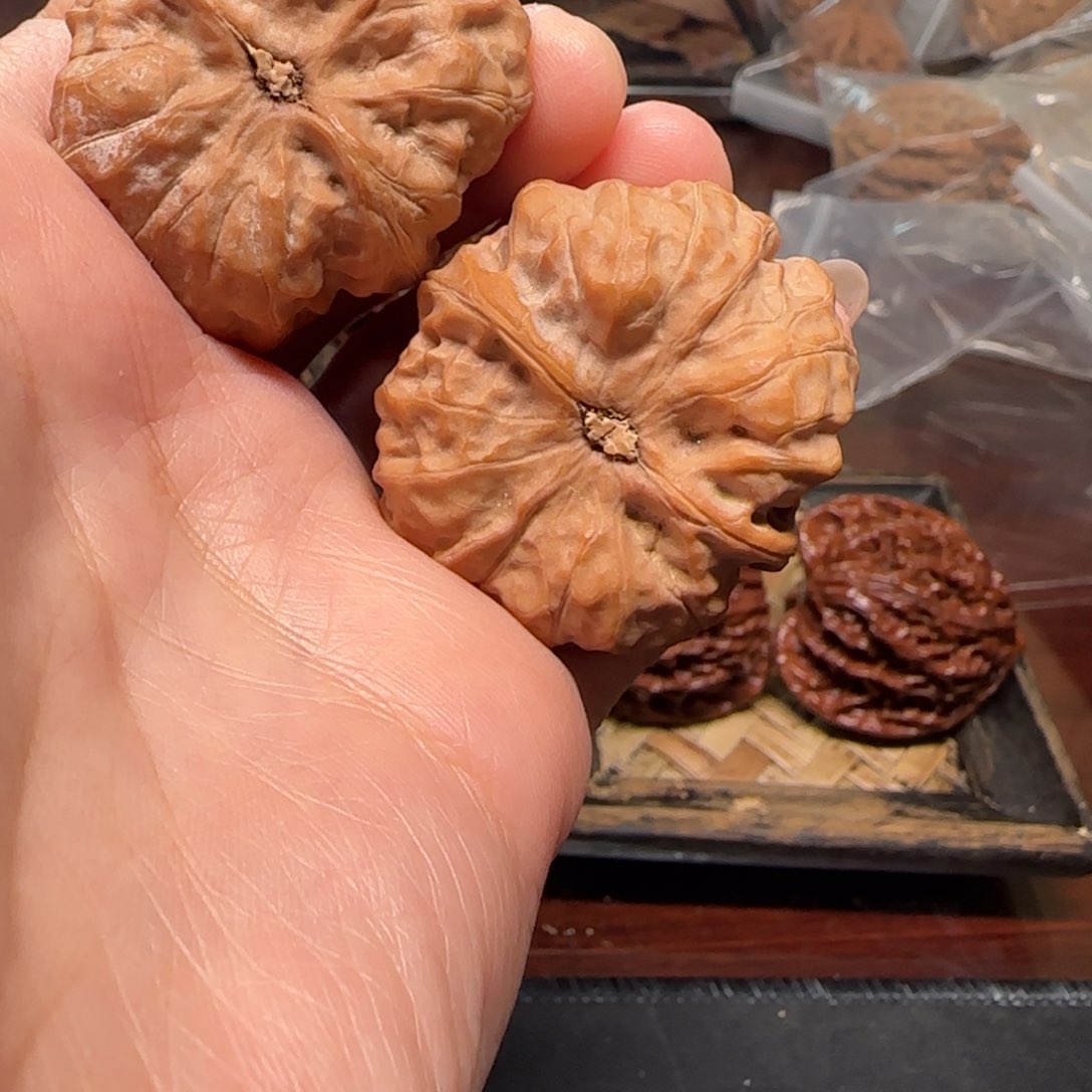 文玩核桃吊坠蛤蟆35-21