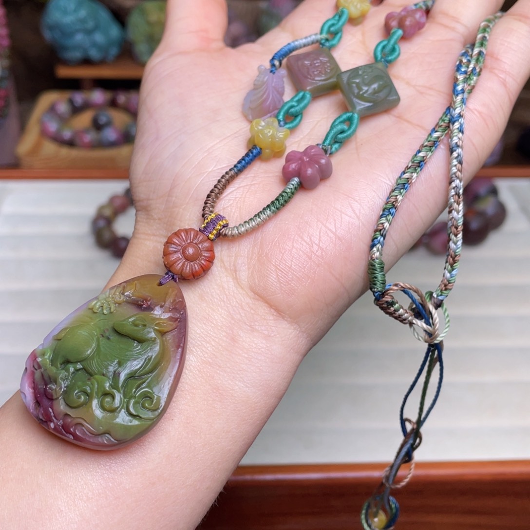 玛瑙/玉髓珠宝半成品未镶嵌盐源玛瑙清货