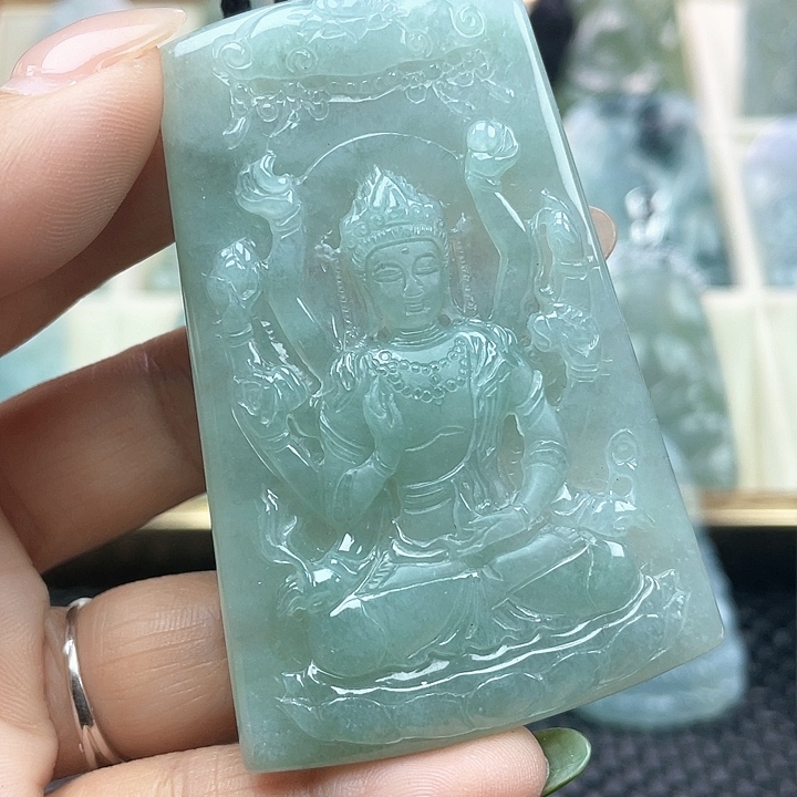 颈饰未镶嵌翡翠最****去天然缅甸翡翠A货千手观音