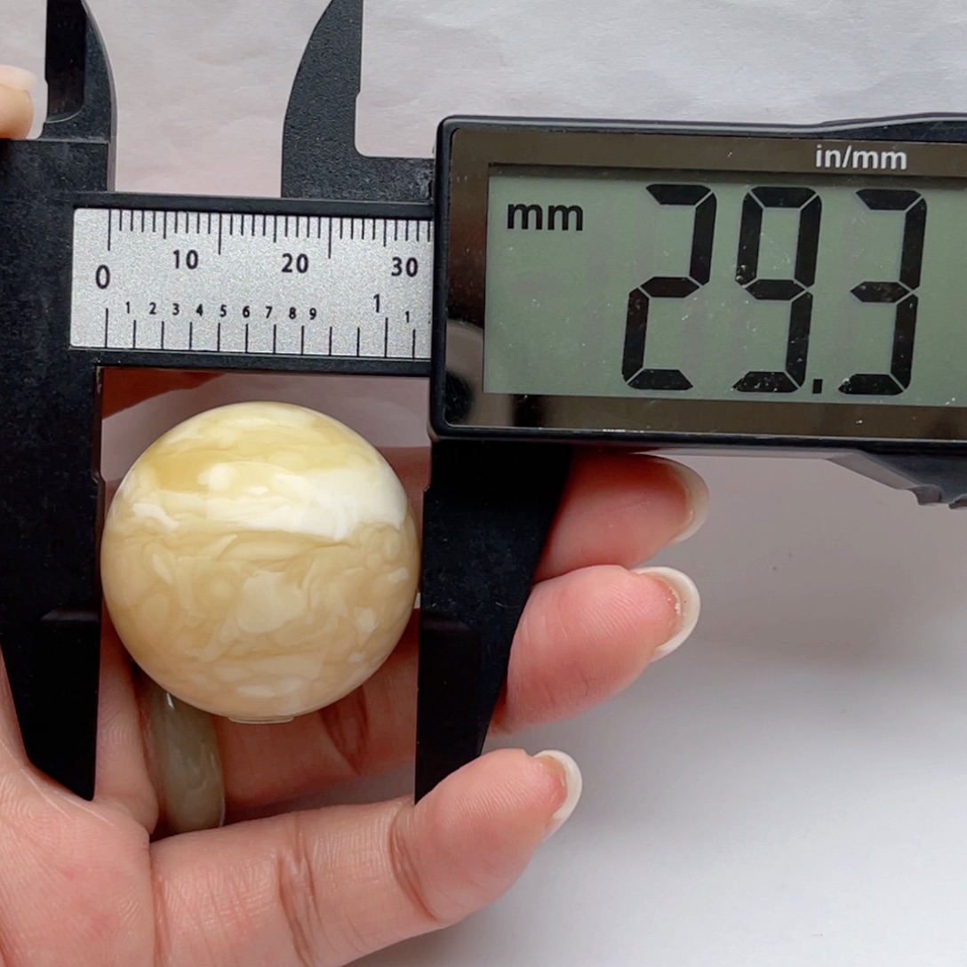 蜜蜡裸石未镶嵌愿****盛蜜蜡圆珠 思思