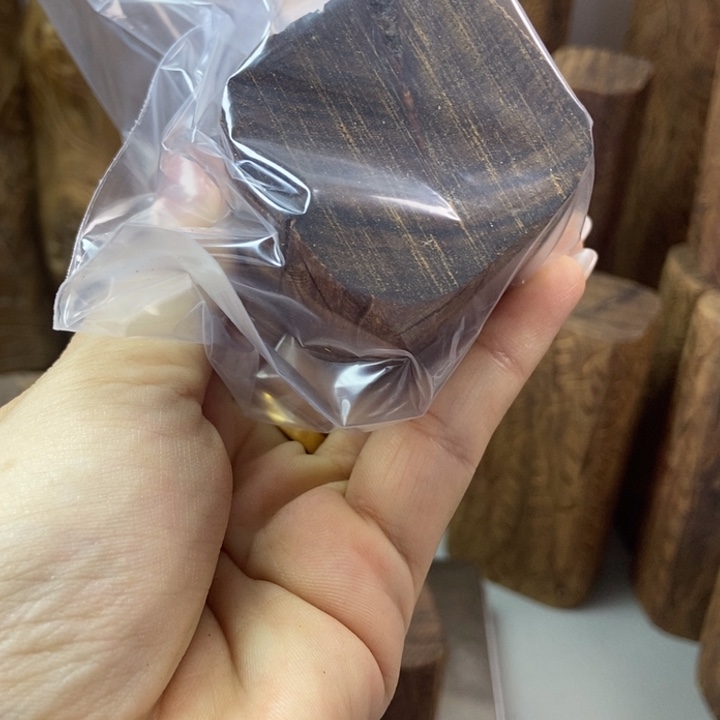 E***E檀香木老山檀木料木料