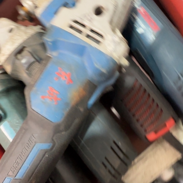 东成锂电角磨机二手裸机