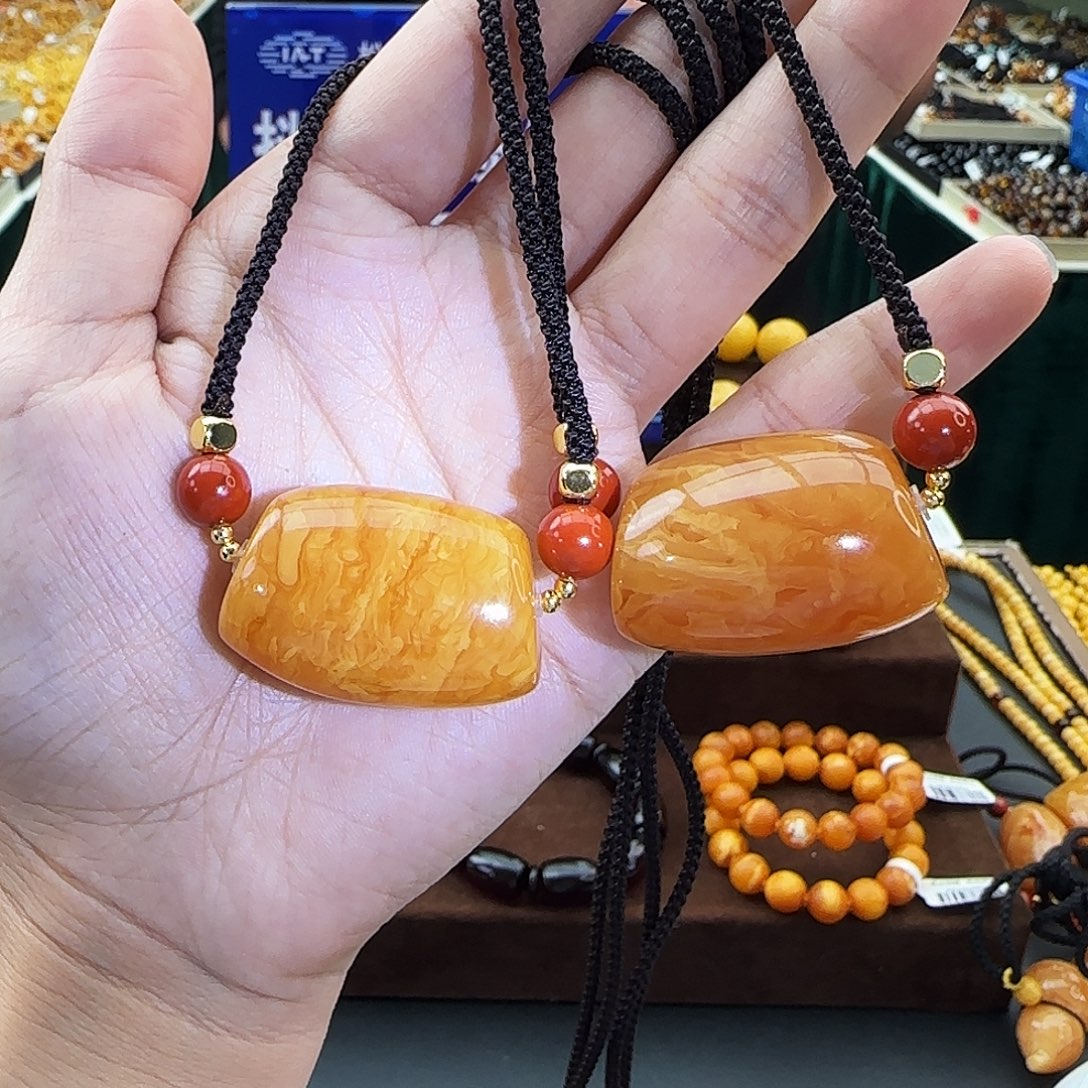 琥珀未镶嵌手链多样性发其一