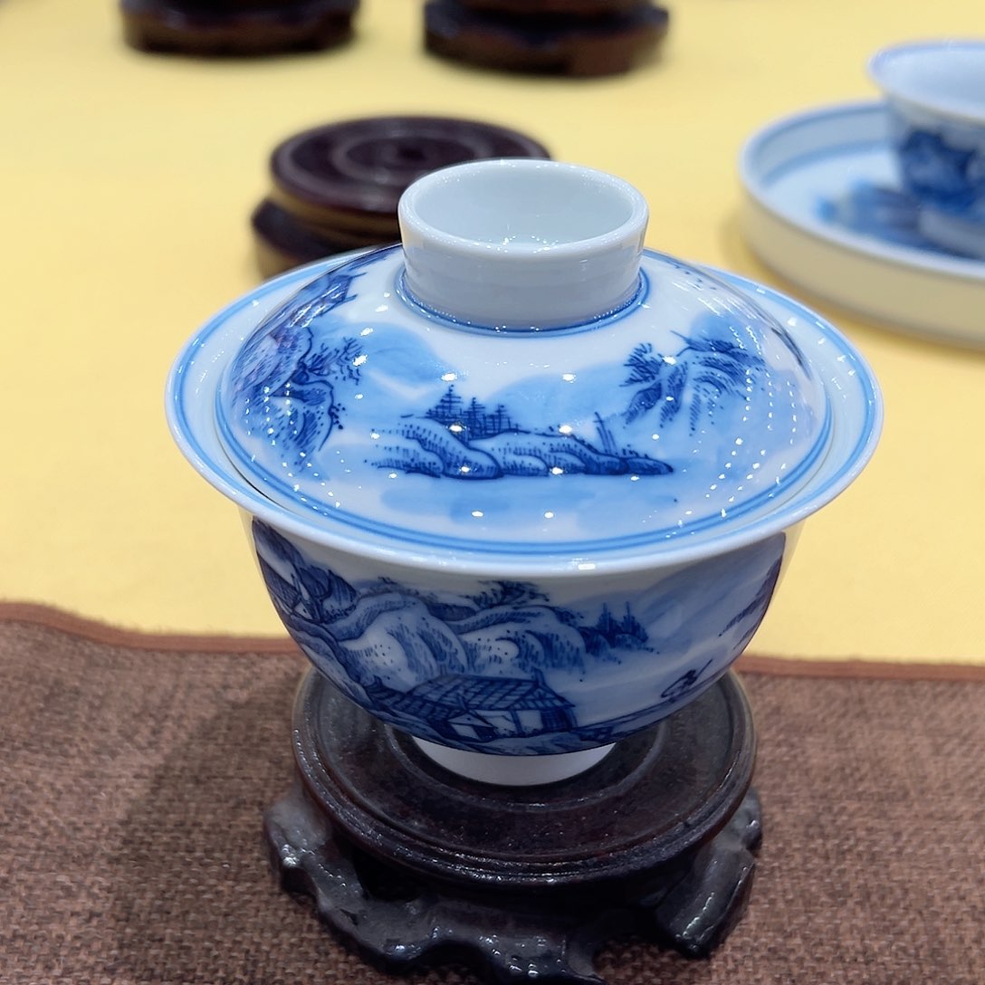 ?**㔫正宗景德镇柴窑微瑕盖碗福利价