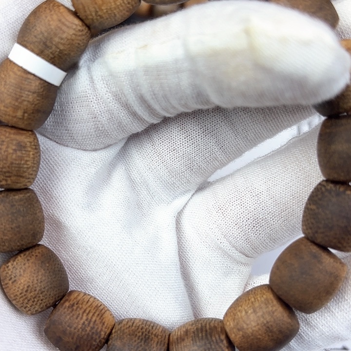 沉香手串芽庄1.2树心油