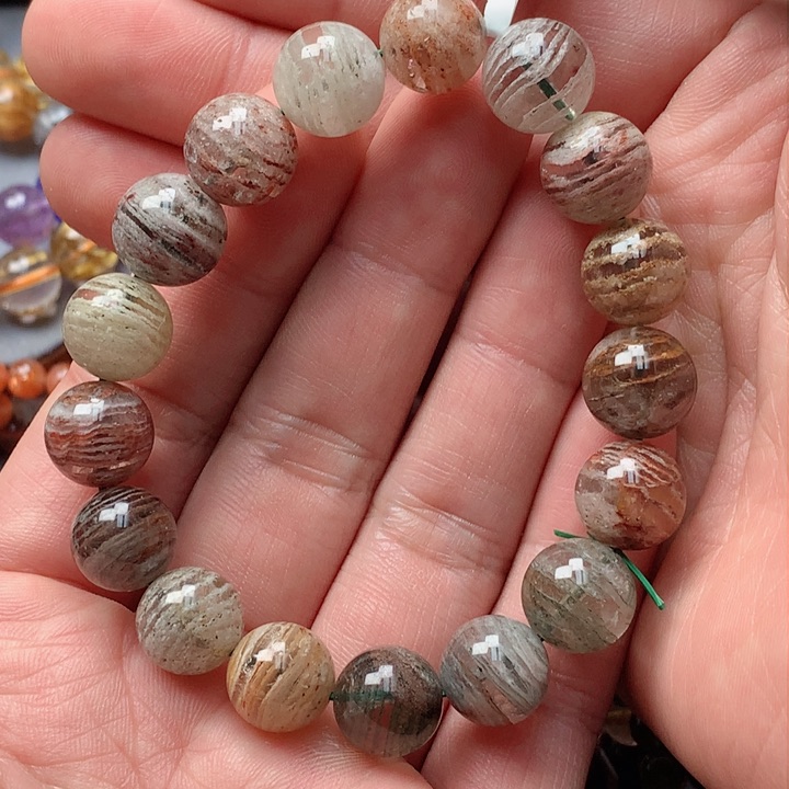 水晶手串未镶嵌天然