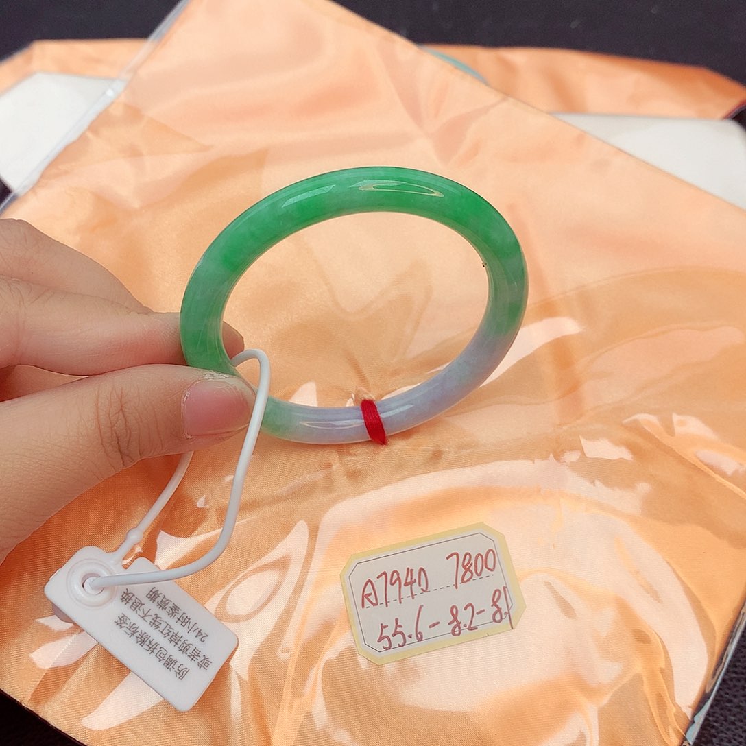 翡翠手镯未镶嵌天然缅甸翡翠A货