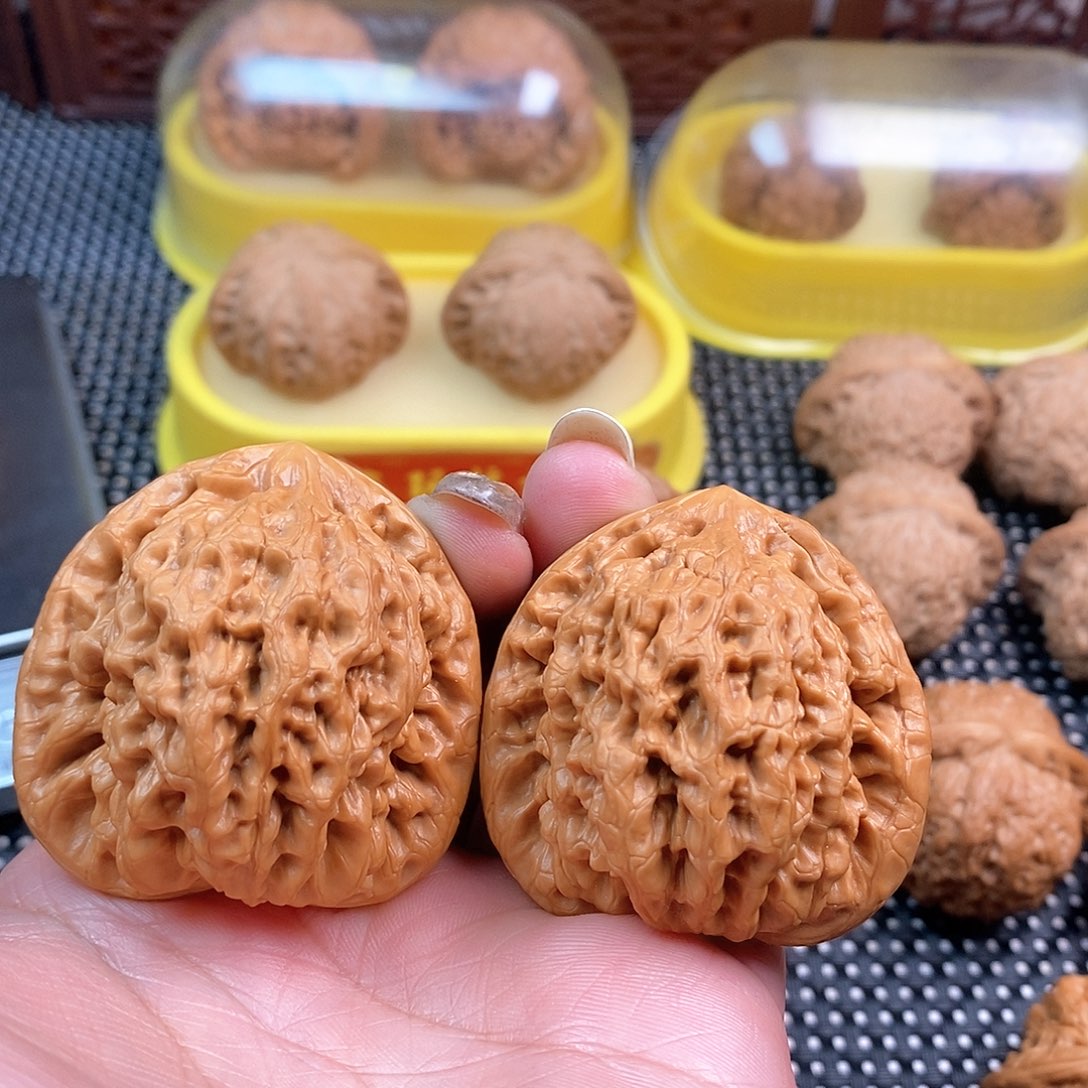 文玩核桃吊坠霖*宝45尺金公子