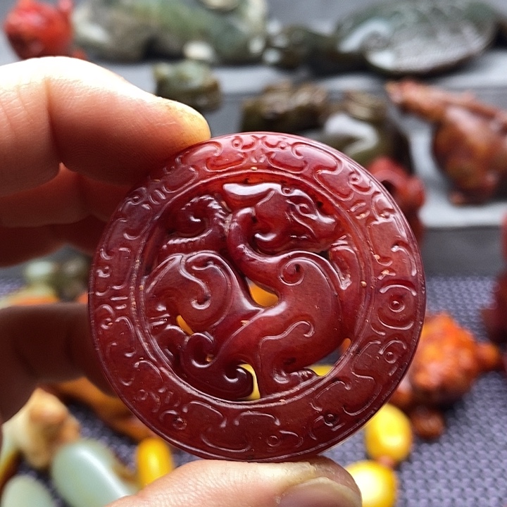 未镶嵌蛇纹石玉颈饰