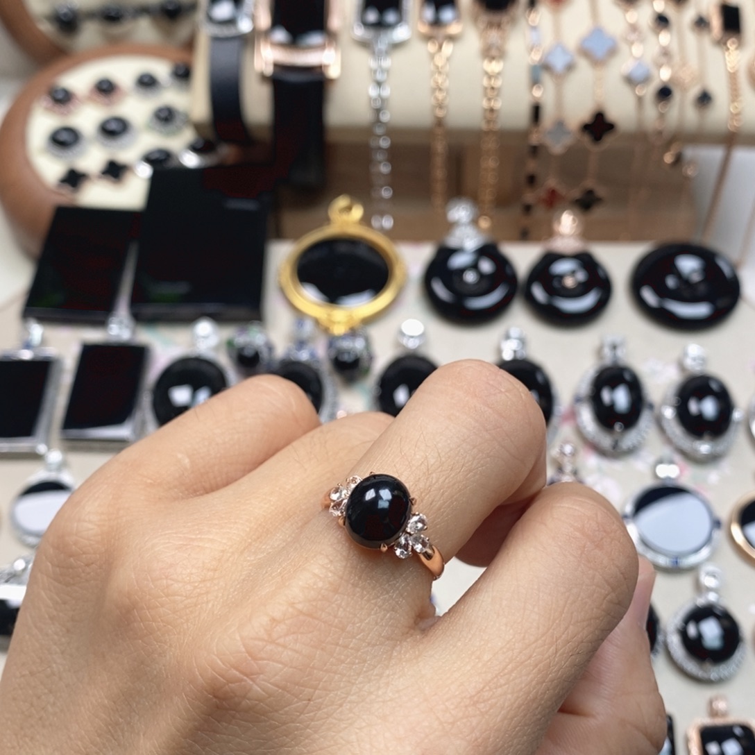 华***信翡翠18K金镶嵌戒指