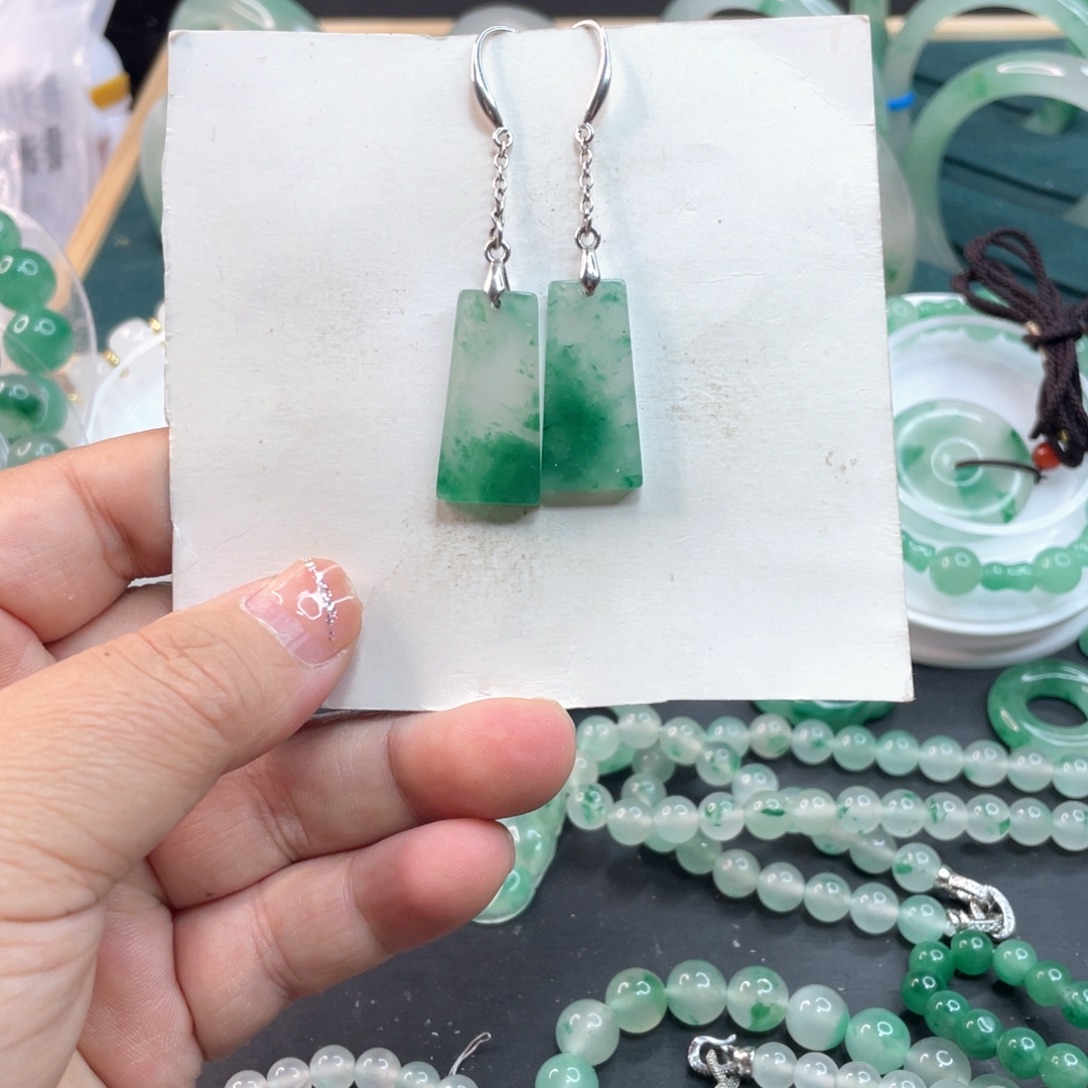 石英质玉银S925镶嵌耳饰