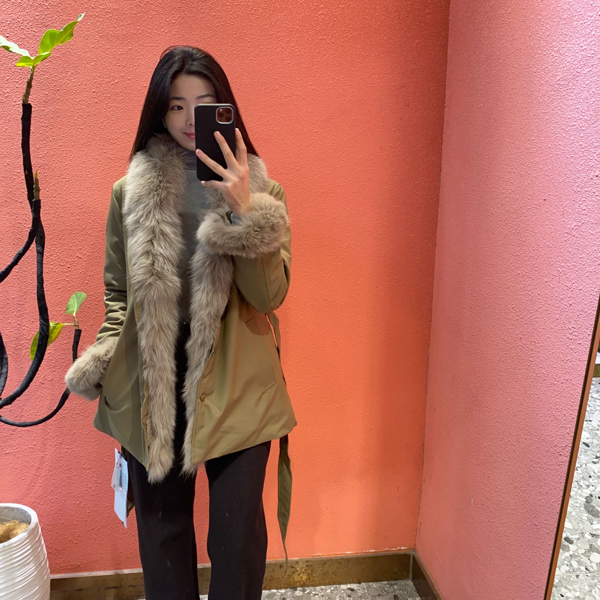 （默茗服装）毛领深卡其收腰外套