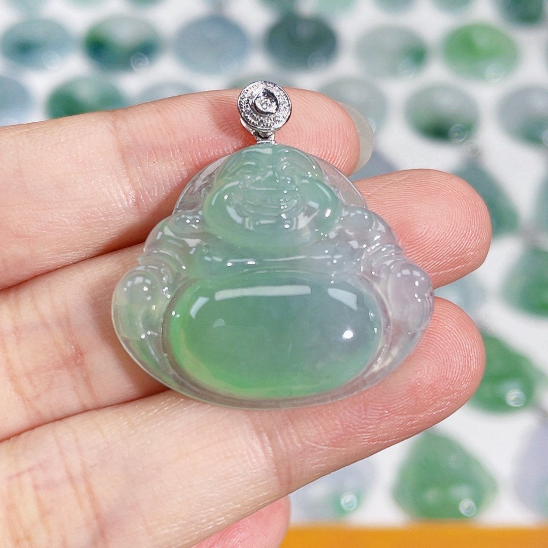 颈饰18K金镶嵌翡翠吊坠