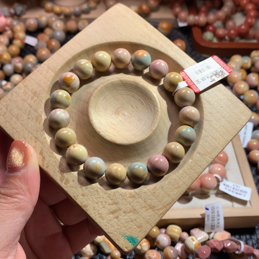 【闪购商品】石英质玉手链足铂镶嵌