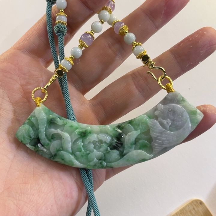 翡翠吊坠(赠链)未镶嵌代编织