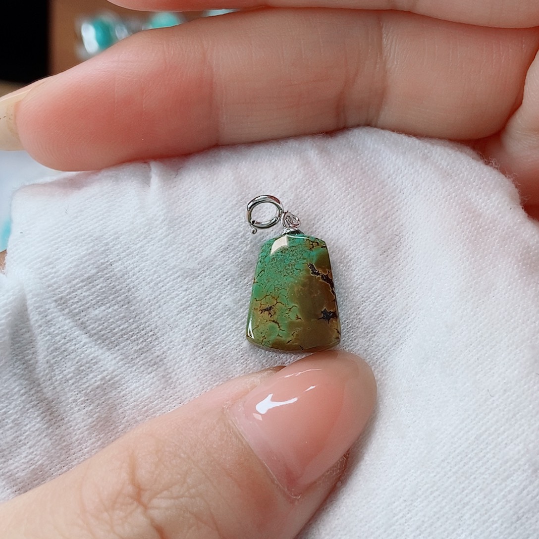 未镶嵌南红玛瑙珠宝奇石