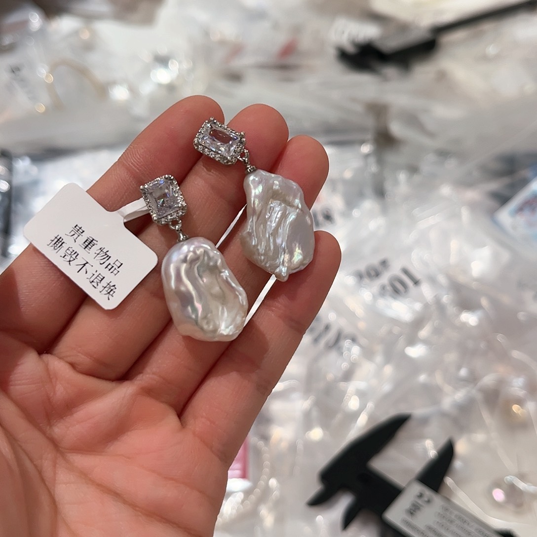 淡水珍珠耳饰合金