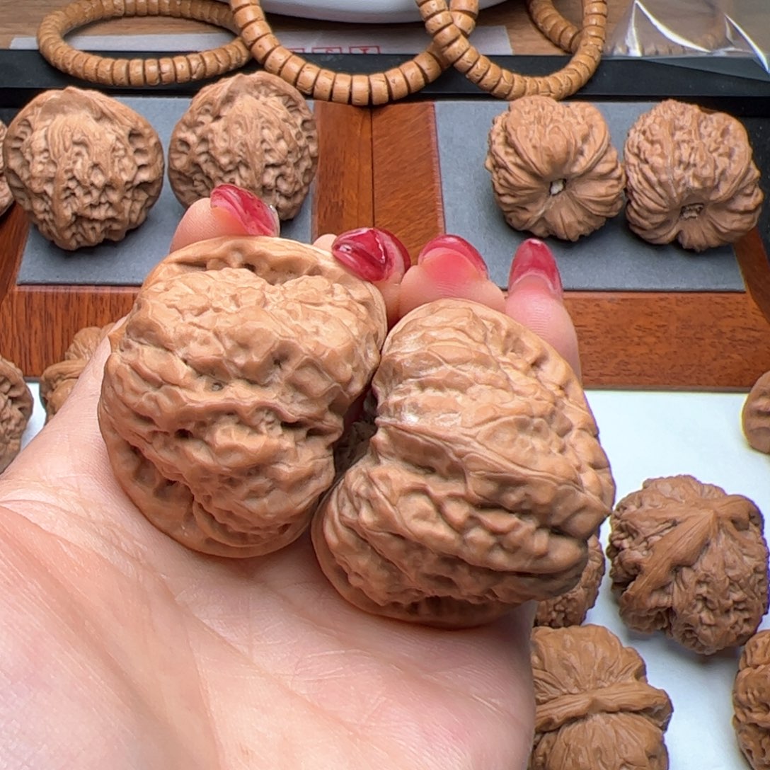 文玩核桃把件不**辣蛤蟆40