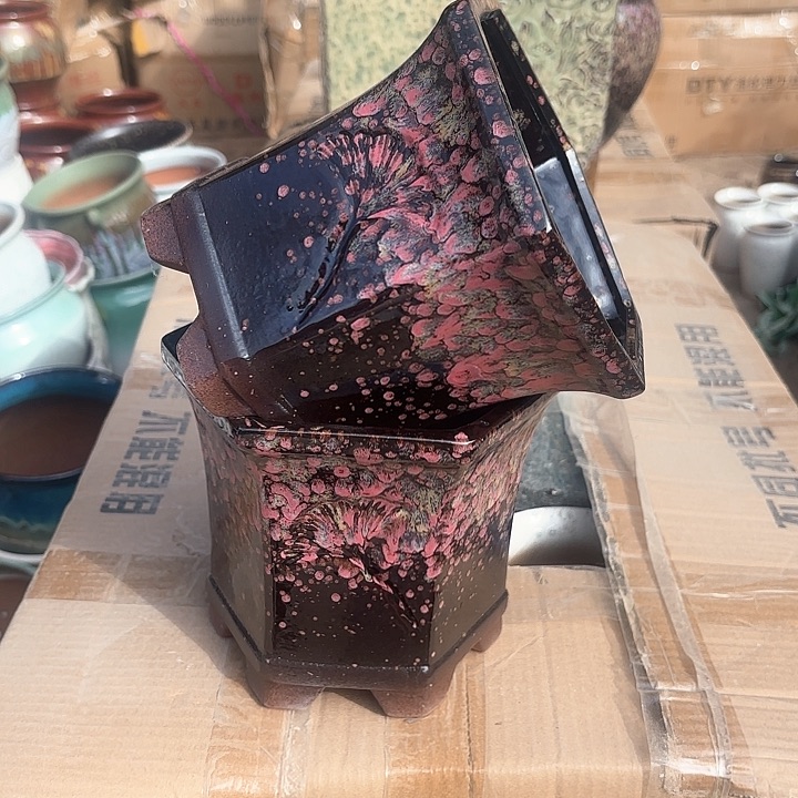 红陶彩六方两个口径18高度16