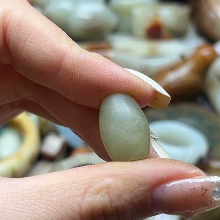 未镶嵌和田玉（糖玉）挂件用****3