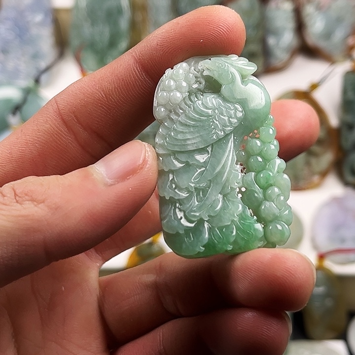 定制翡翠未镶嵌翡翠