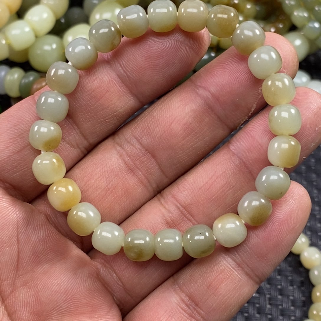 和田玉手链未镶嵌