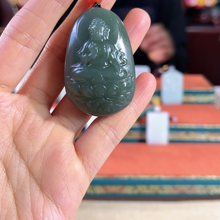 和田玉吊坠未镶嵌