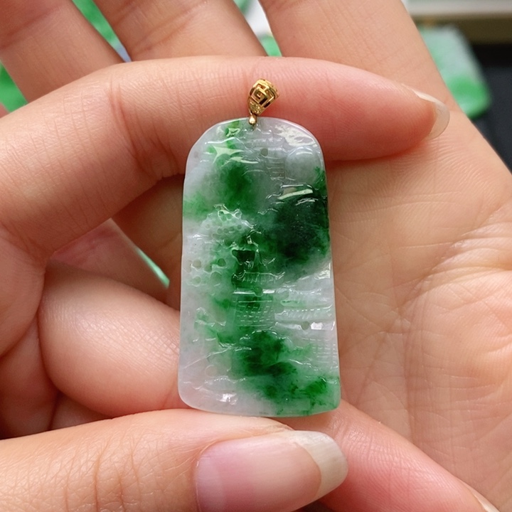 翡翠颈饰未镶嵌吊坠