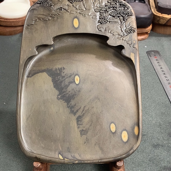 萨***音广东肇庆原石端砚