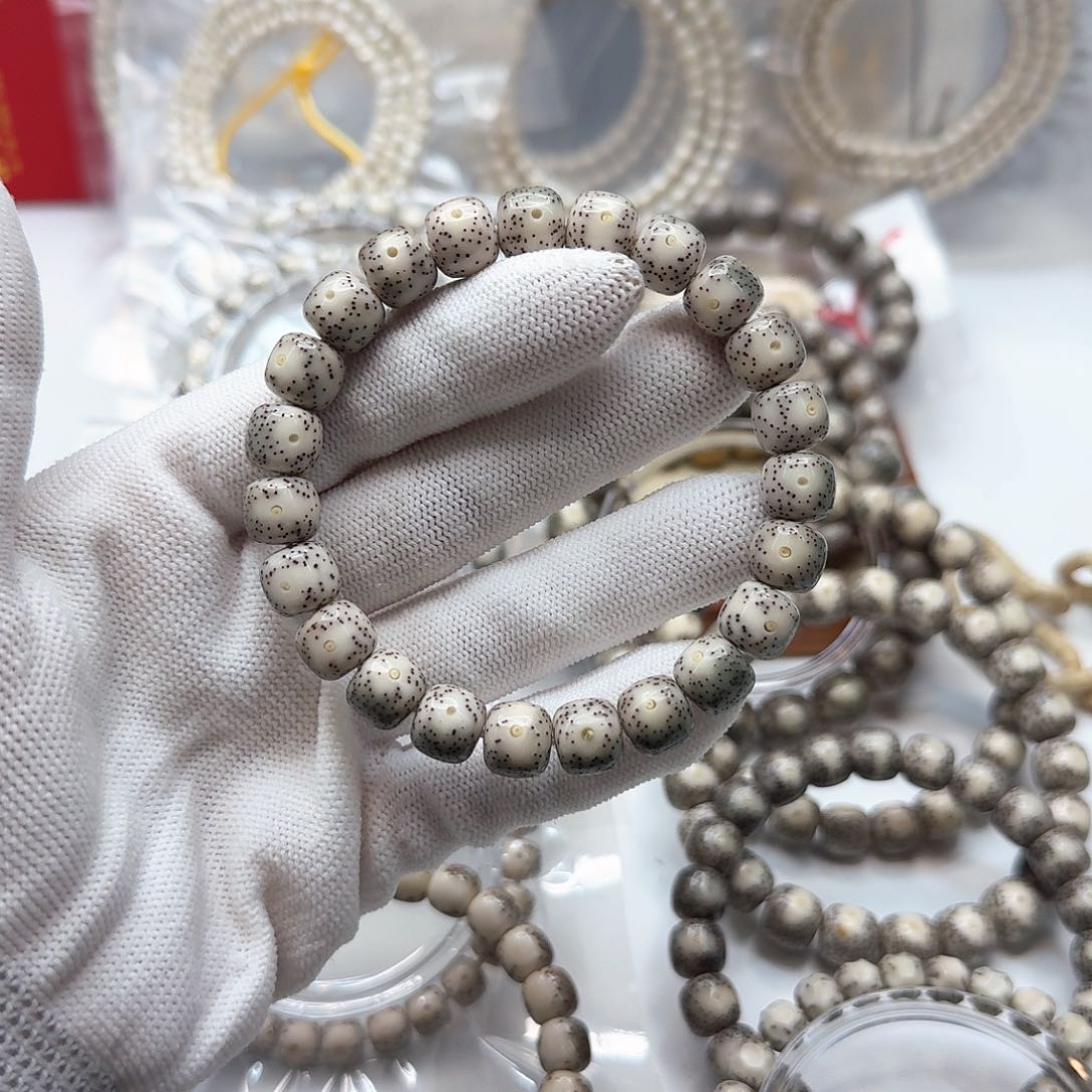 星月菩提吊坠6青瓷月留白10左右