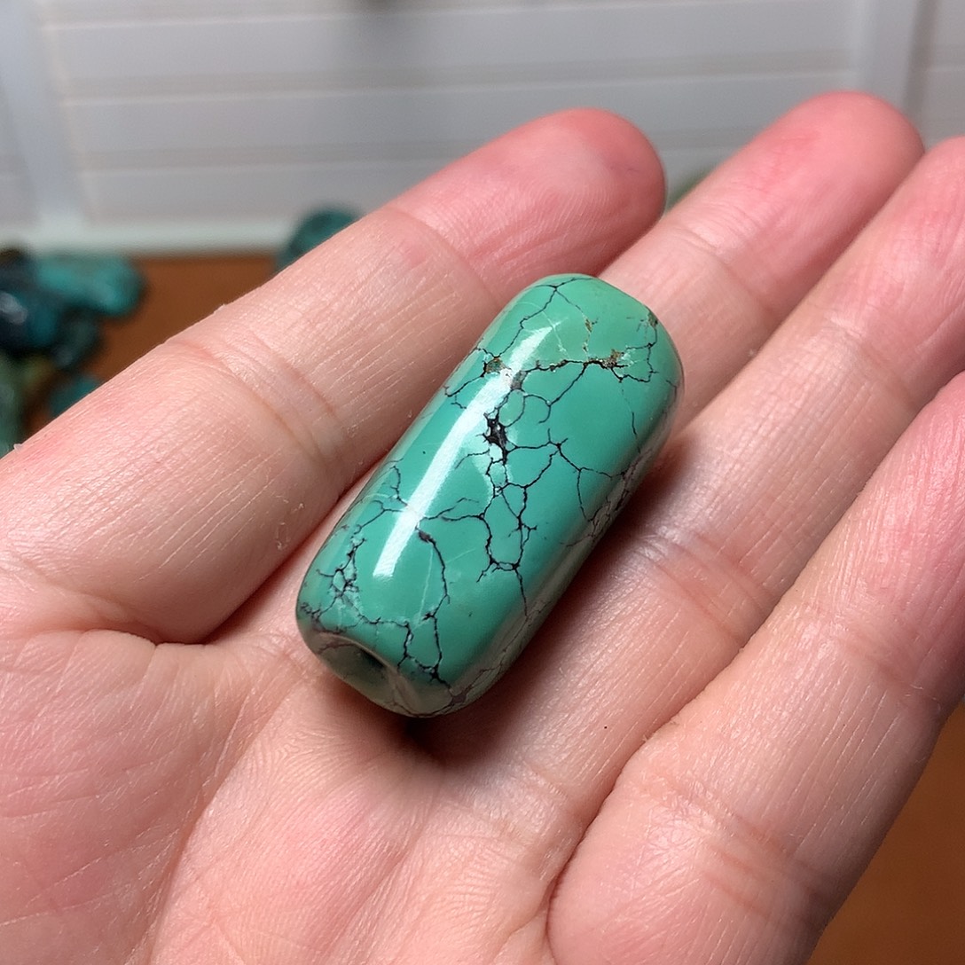 悄****绿松石未镶嵌珠宝奇石