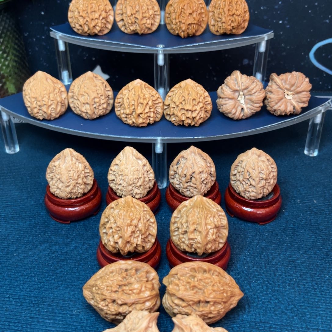 文玩核桃吊坠道****远血玲珑