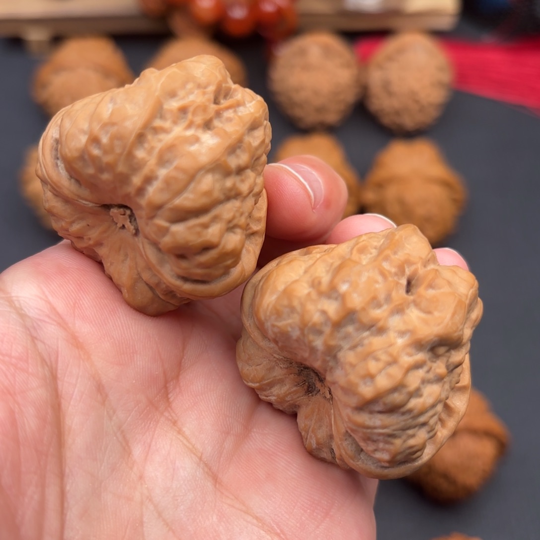文玩核桃把件蛙边40肚42