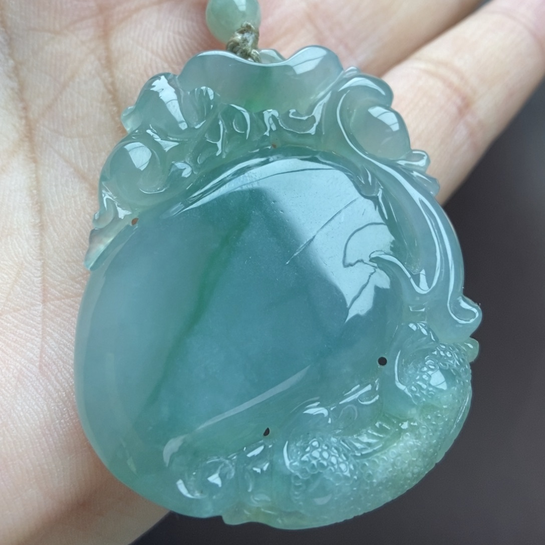 翡翠未镶嵌颈饰吊坠