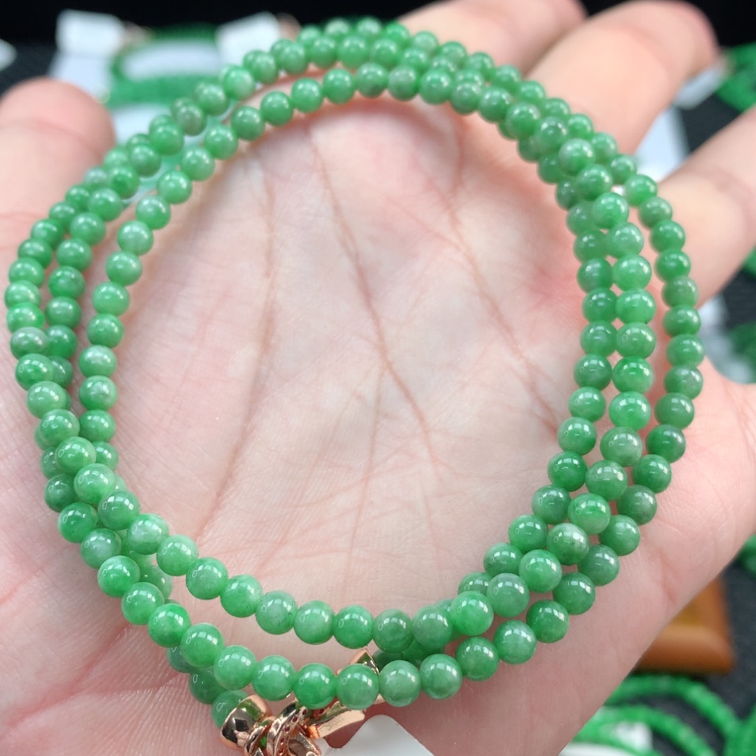 翡翠手链未镶嵌翡翠