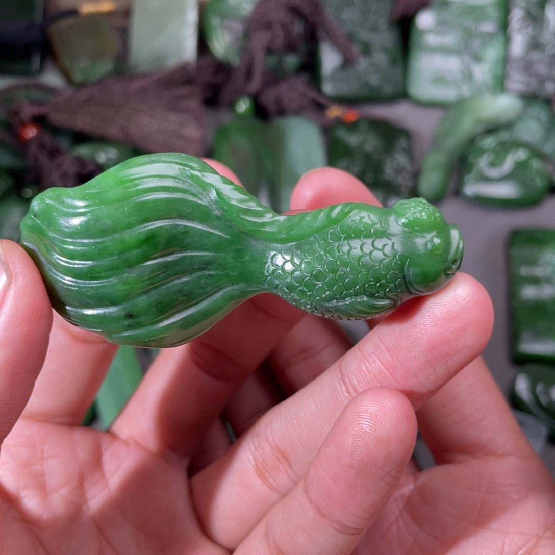 和田玉（碧玉）颈饰未镶嵌