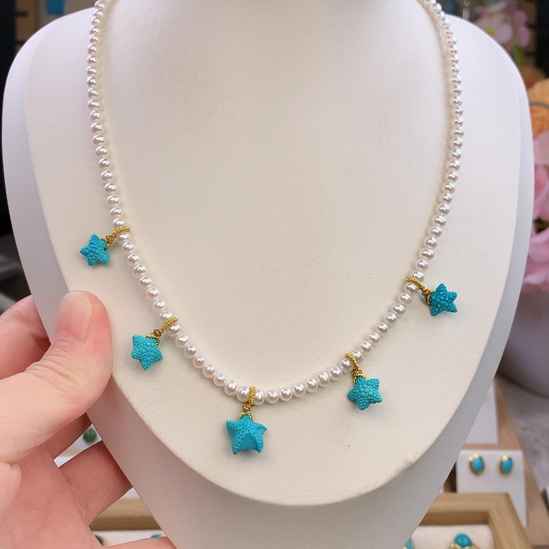 绿松石未镶嵌颈饰