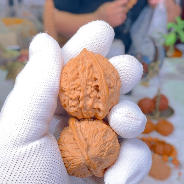 ****乐文玩核桃吊坠金牛