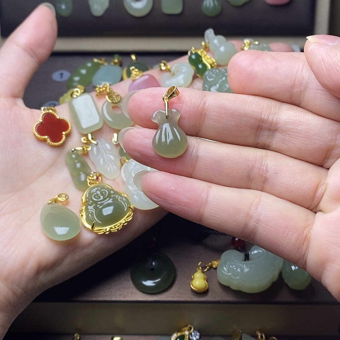 和田玉颈饰银S925镶嵌