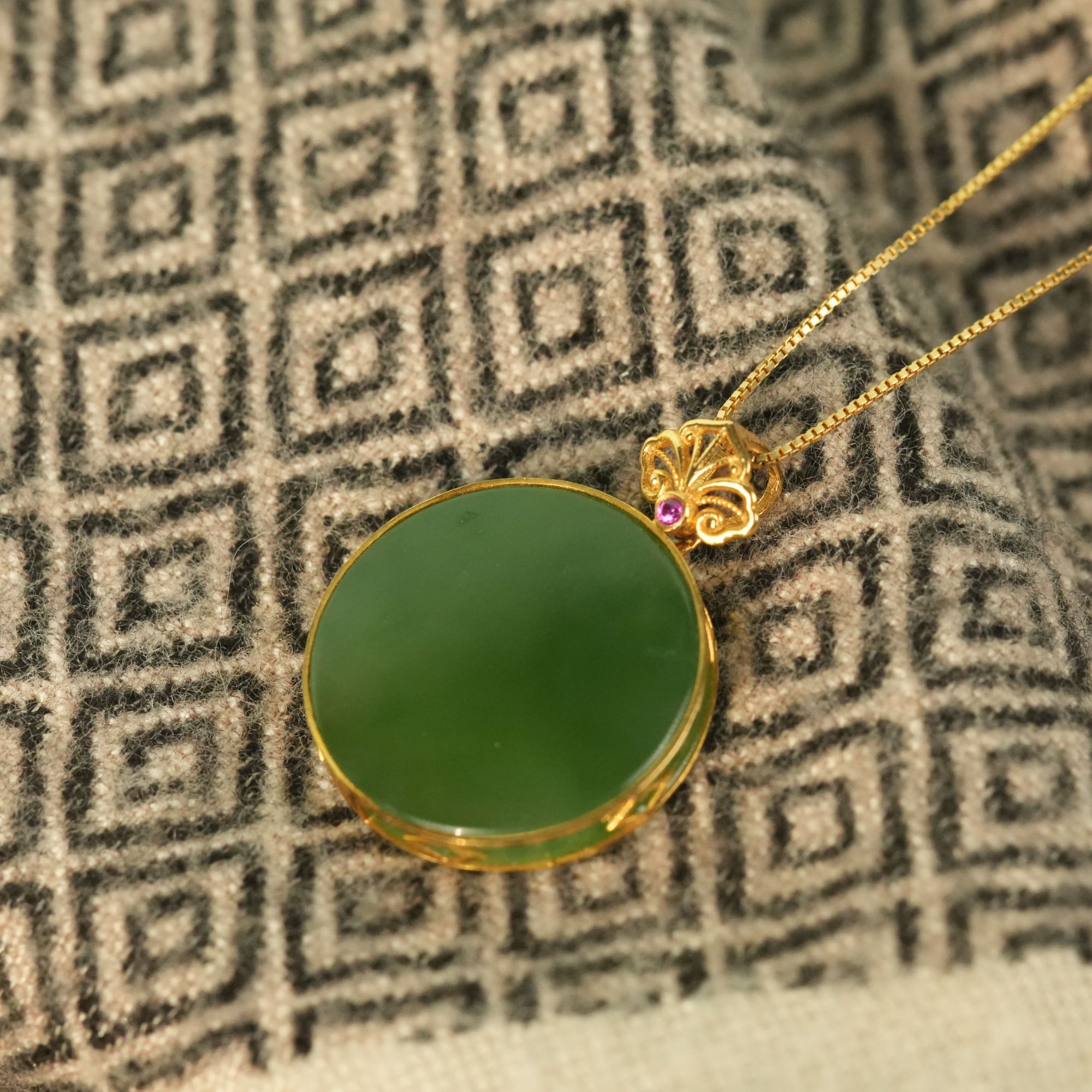 CYG057碧玉圆牌吊坠（18K）