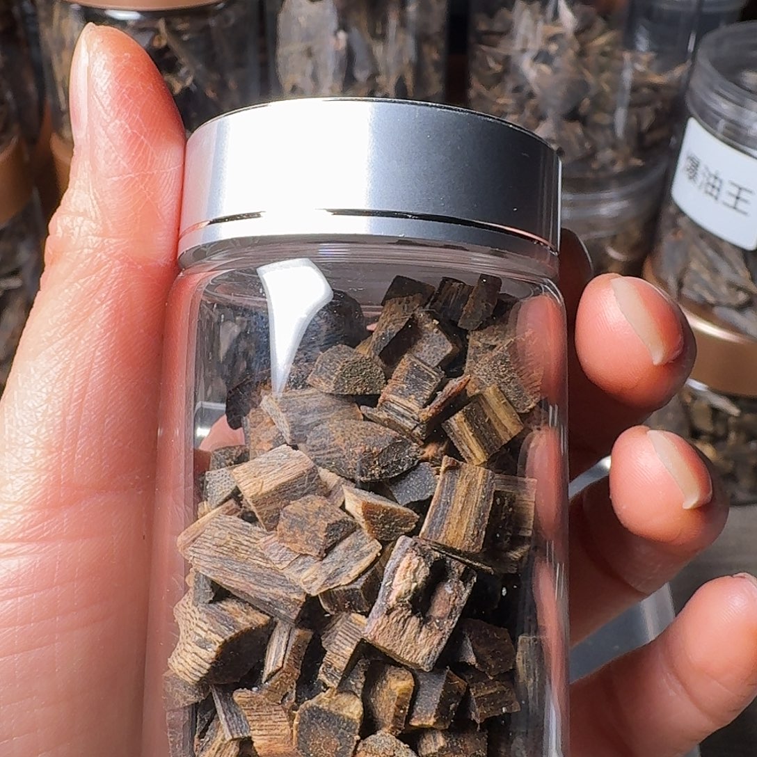 ¹***¹沉香沉香枕千里香天然沉水老料子切粒（30克）