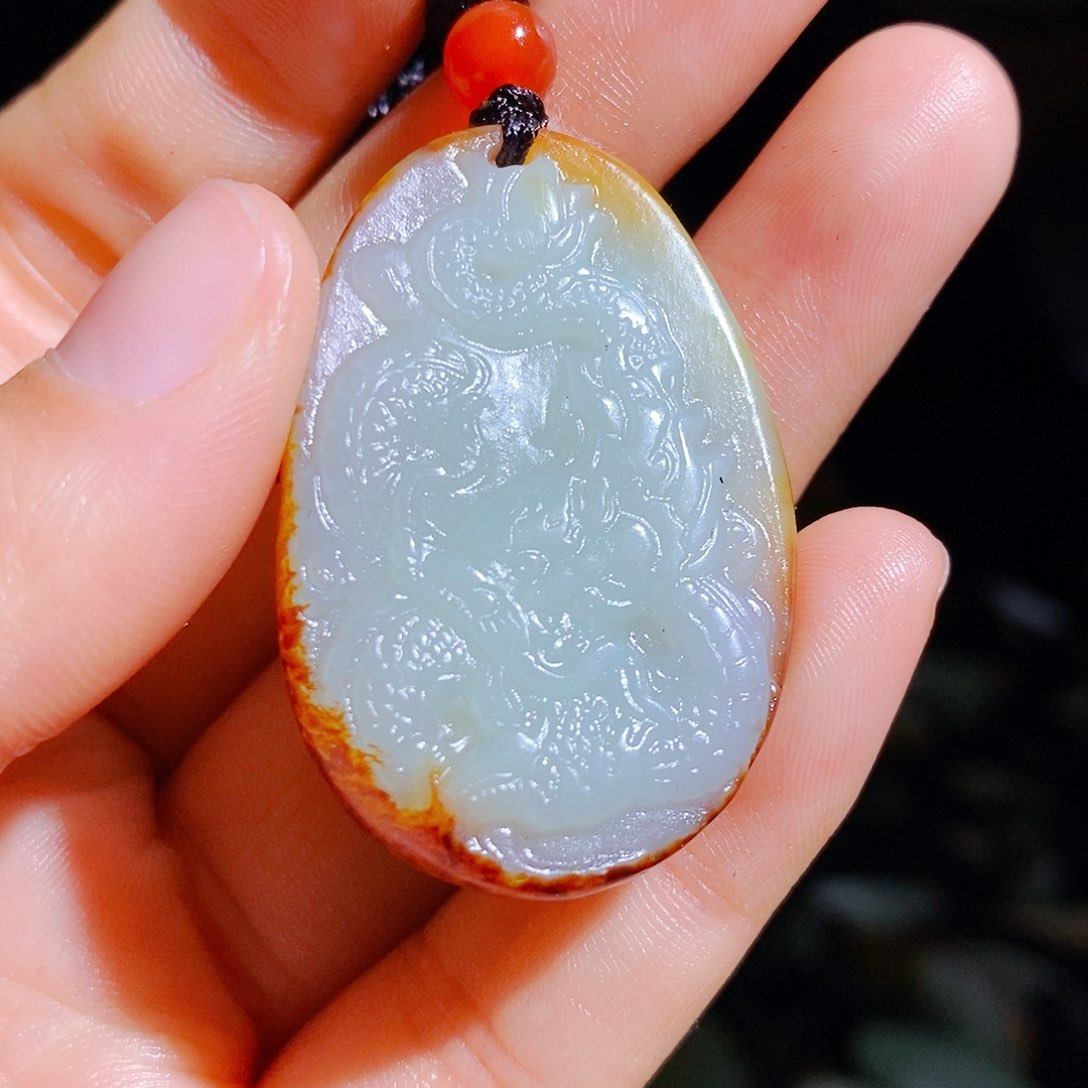 和田玉颈饰未镶嵌