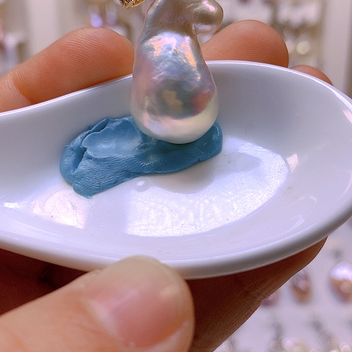 淡水珍珠颈饰合金