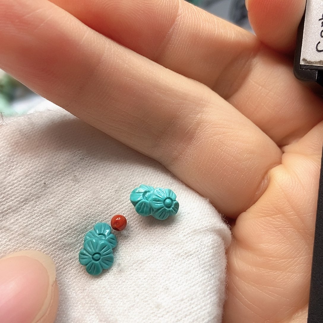 南红玛瑙未镶嵌珠宝奇石