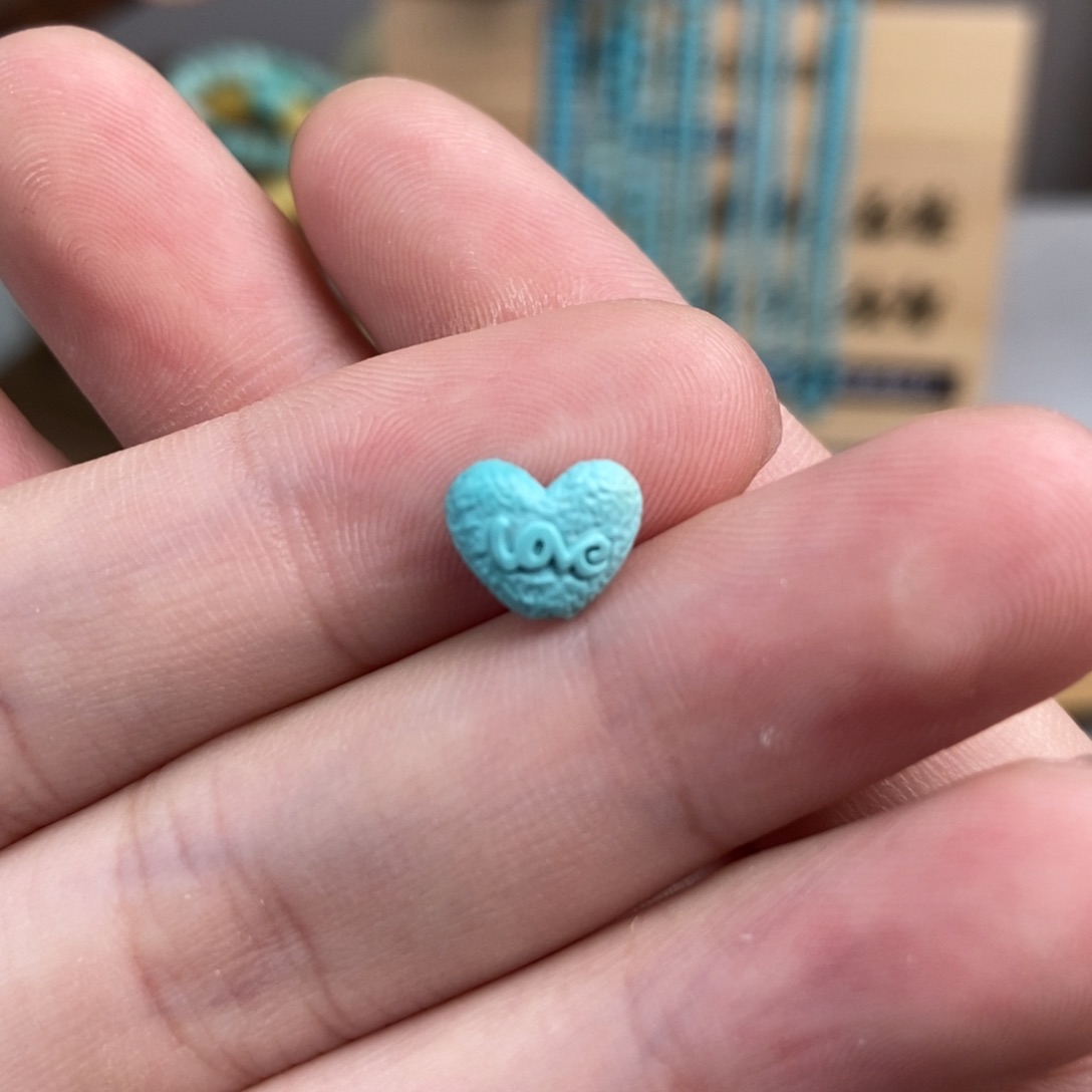 绿松石雕刻未镶嵌