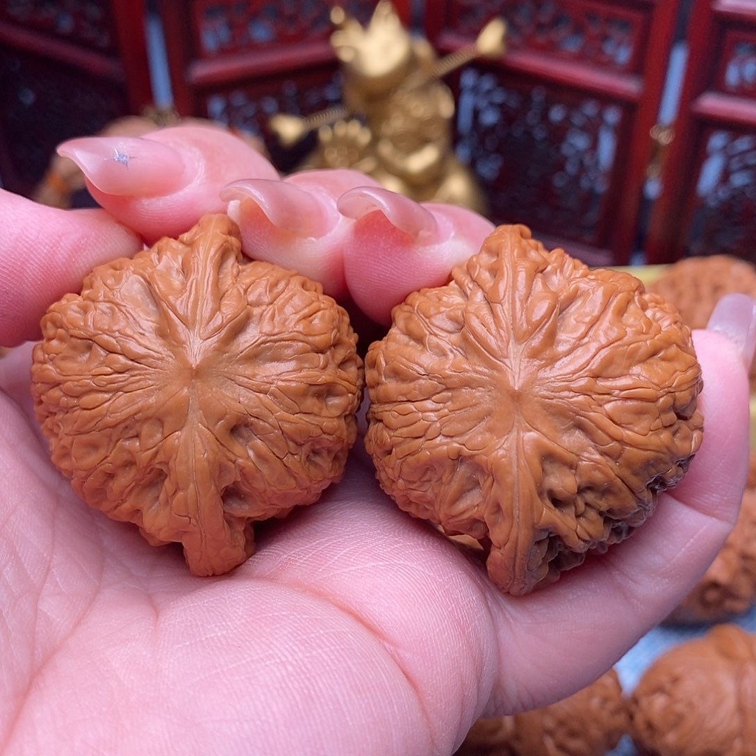 文玩核桃把件42.5全品毕业铁锤